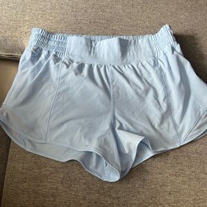 Lululemon Hotty Hot Short 2.5” Size 10 high rise